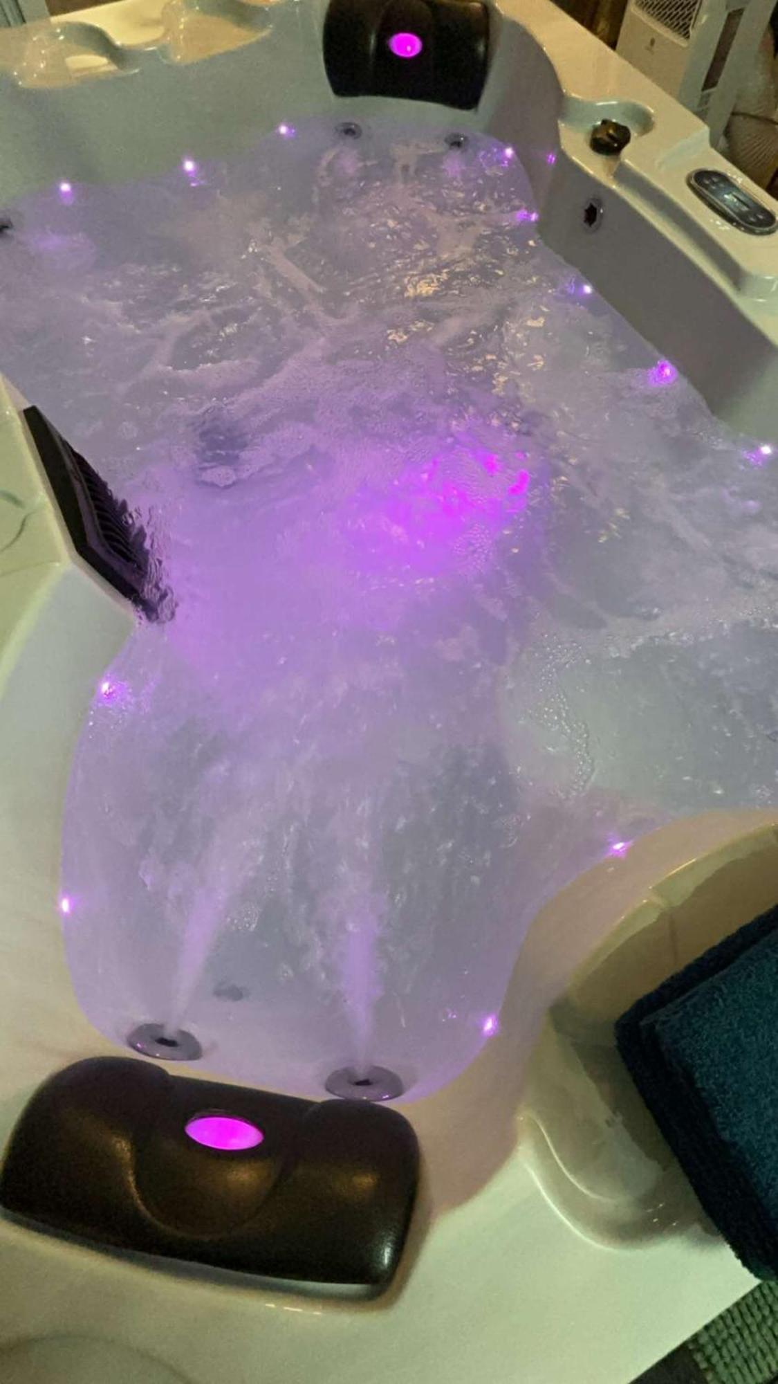 Suite Jacuzzi "Spa Privatif " Appartement Jacuzzi トゥールーズ エクステリア 写真